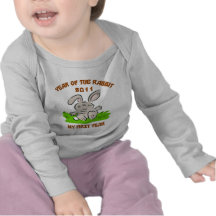 2011 ans du T-shirt de bébé de lapin