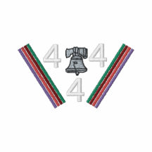 4-4-4 logo geborduurd shirt