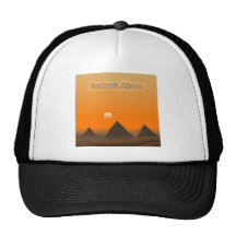Aliens de pyramide casquettes de camionneur
