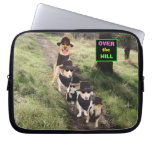 Animaux familiers drôles au-dessus de la colline trousse pour ordinateur portable