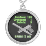 Apportez sur les zombis pendentif