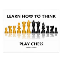 Apprenez comment penser des échecs de jeu (le jeu  carte postale