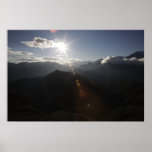 Au-dessus des montagnes posters