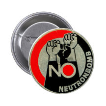 AUCUN neutron - bouton Pin's Avec Agrafe