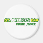 Boisson de jour de St Patricks plus de parodie Aimants Pour Réfrigérateur