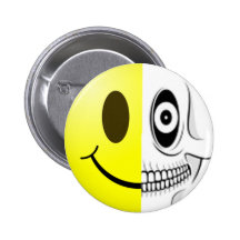 Bouton souriant de crâne pin's