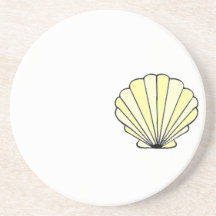 Caboteur jaune de coquillage dessous de verre
