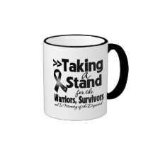 Cancer de la peau prenant un hommage de support tasse à café