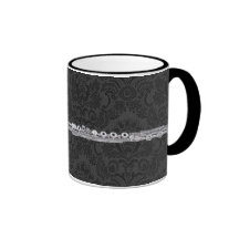 Cannelure argentée sur la damassé noire mugs