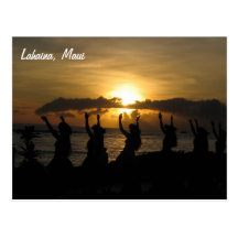 Carte postale de Maui. Danseurs de Luau dans Lahai