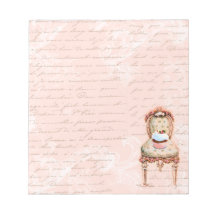 Chaise rose du petit gâteau n blocs-notes