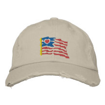 Chapeau brodé par drapeau de coeur des Etats-Unis