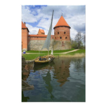 Château d'île par le lac Galve, Trakai, Lithuanie Photos Sur Toile