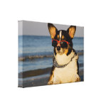 Chien frais à la plage toile tendue sur châssis