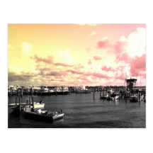 Ciel jaune et rose de photo de marina de la Florid Carte Postale