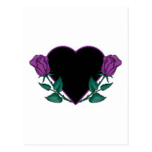 coeur noir de roses pourpres carte postale