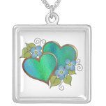 Coeurs et collier de fleurs