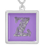 Collier argenté de fantaisie de l'initiale Z de mo