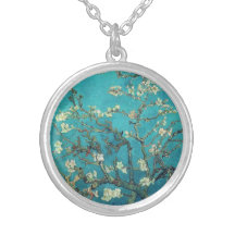 Collier de fleurs d'amande de Van Gogh