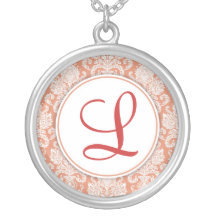 Collier de monogramme de damassé
