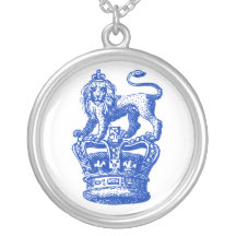 Collier de pendentif de lion et de couronne