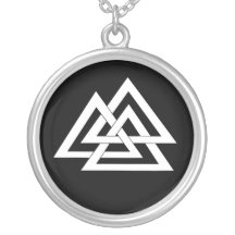 Collier de Valknut