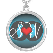 Collier foncé bleu de coeur d'amour et d'amitié