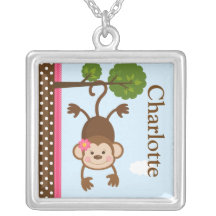 Collier mignon de fille de singe