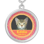 Collier pendant commémoratif d'animal familier