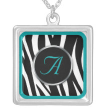 Collier turquoise de monogramme d'impression chic 