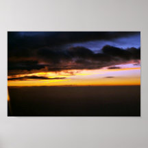 Coucher du soleil avec des cloudscapes posters