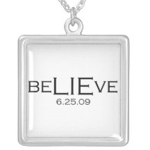 croyez 6.25.09 collier personnalisé
