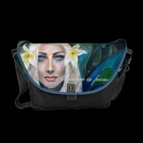 De bos zak van Faerie EmJay rickshaw messenger bags