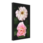 De "copie enveloppée de la toile deux roses toile tendue sur châssis