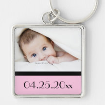 De foto van het baby en datum van geboorte sleutel hanger