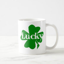 De gelukkige Ierse St. Patricks Groene Klaver van  Bekers