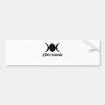 de godin gestalte geeft aan zwarte bumpersticker