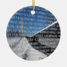 De HerdenkingsMuur van Vietnam tijdens de winter Kerst Ornament