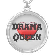 De Koningin van het drama Ketting