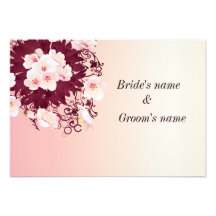 de mooie roze bloemenkaart van de huwelijksuitnodi