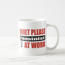 De tranquillité féministe svp au travail mug à café