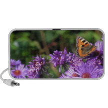 De vlinder van de monarch en paarse bloemen mp3 speakers