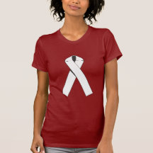 De witte Producten van het Lint van de Voorlichtin Tshirt