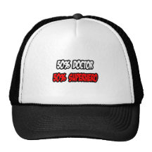 Demi de docteur… à moitié super héros casquette