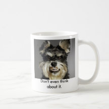Denk niet zelfs over het koffie mokken