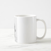Deux hommes sur des roches tasses à café