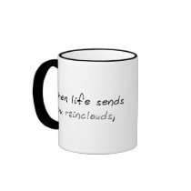 Donnez un coup de pied autour dans les magmas tasses à café