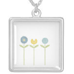 drie krabbelbloemen kettingen