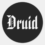 Druïde. De Gotische Doopvont van Nice. Zwart-wit Ronde Sticker