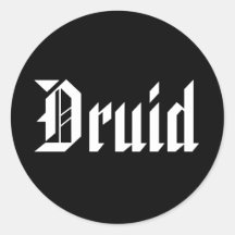 Druïde. De Gotische Doopvont van Nice. Zwart-wit Ronde Sticker